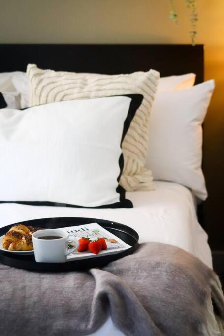 Luxurious Fully Equipped Cowley 1 Bed Apartment With Free Parking อ็อกซ์ฟอร์ด ภายนอก รูปภาพ