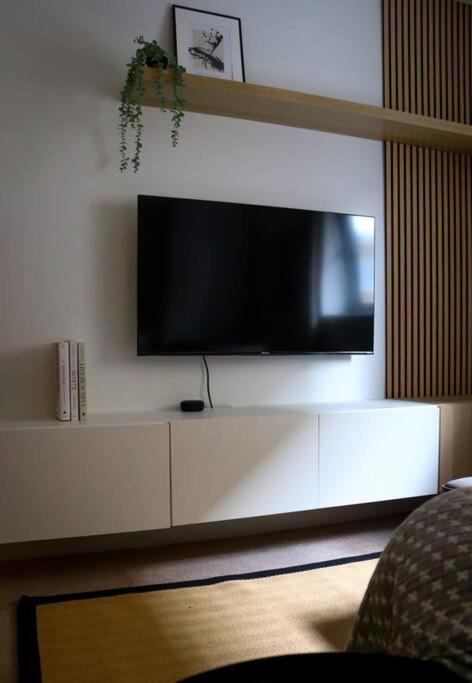 Luxurious Fully Equipped Cowley 1 Bed Apartment With Free Parking อ็อกซ์ฟอร์ด ภายนอก รูปภาพ