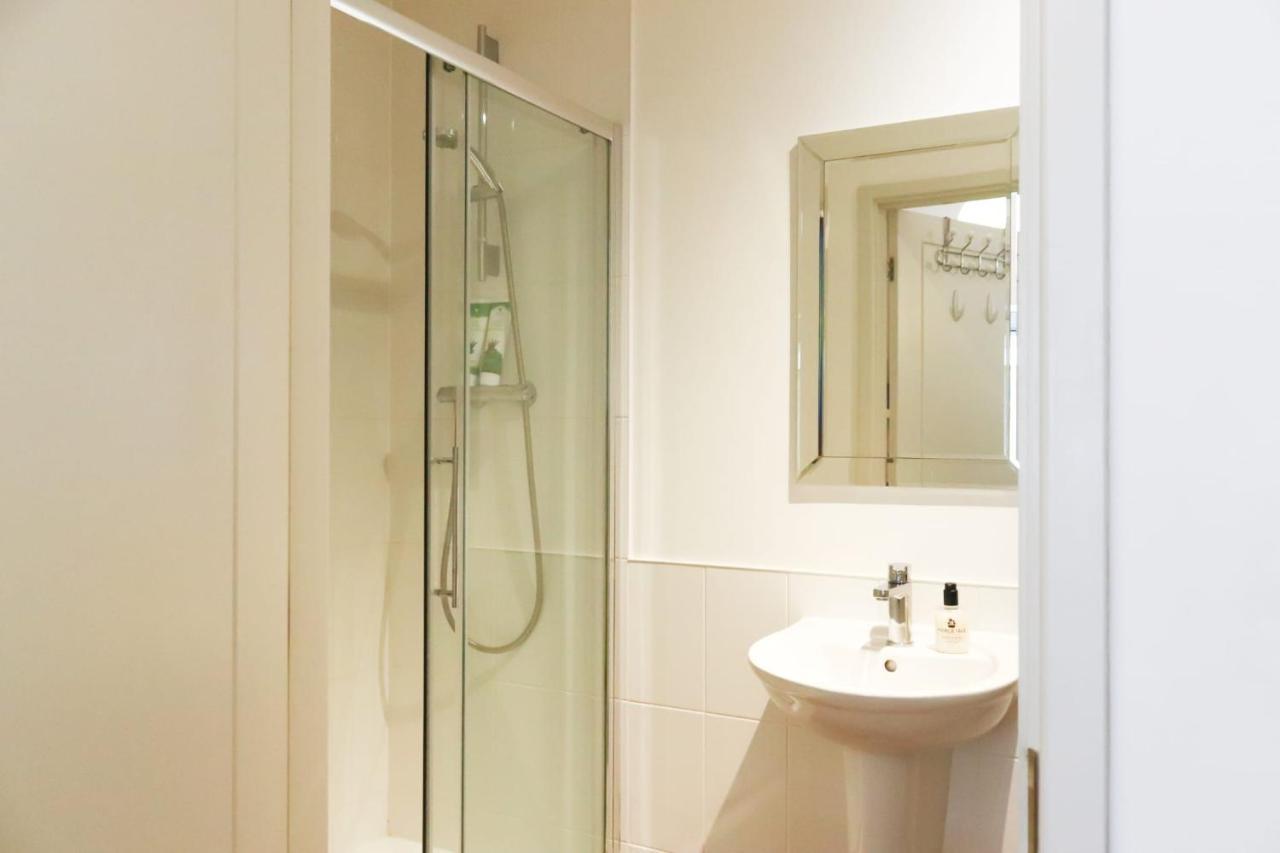 Luxurious Fully Equipped Cowley 1 Bed Apartment With Free Parking อ็อกซ์ฟอร์ด ภายนอก รูปภาพ
